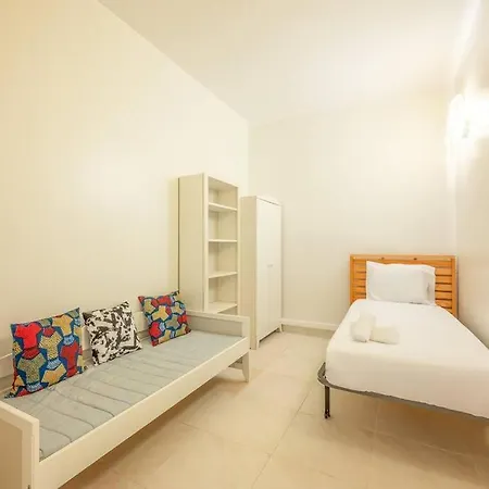Guestready - Candido Dos Reis Beachfront Living Tatil Evi *